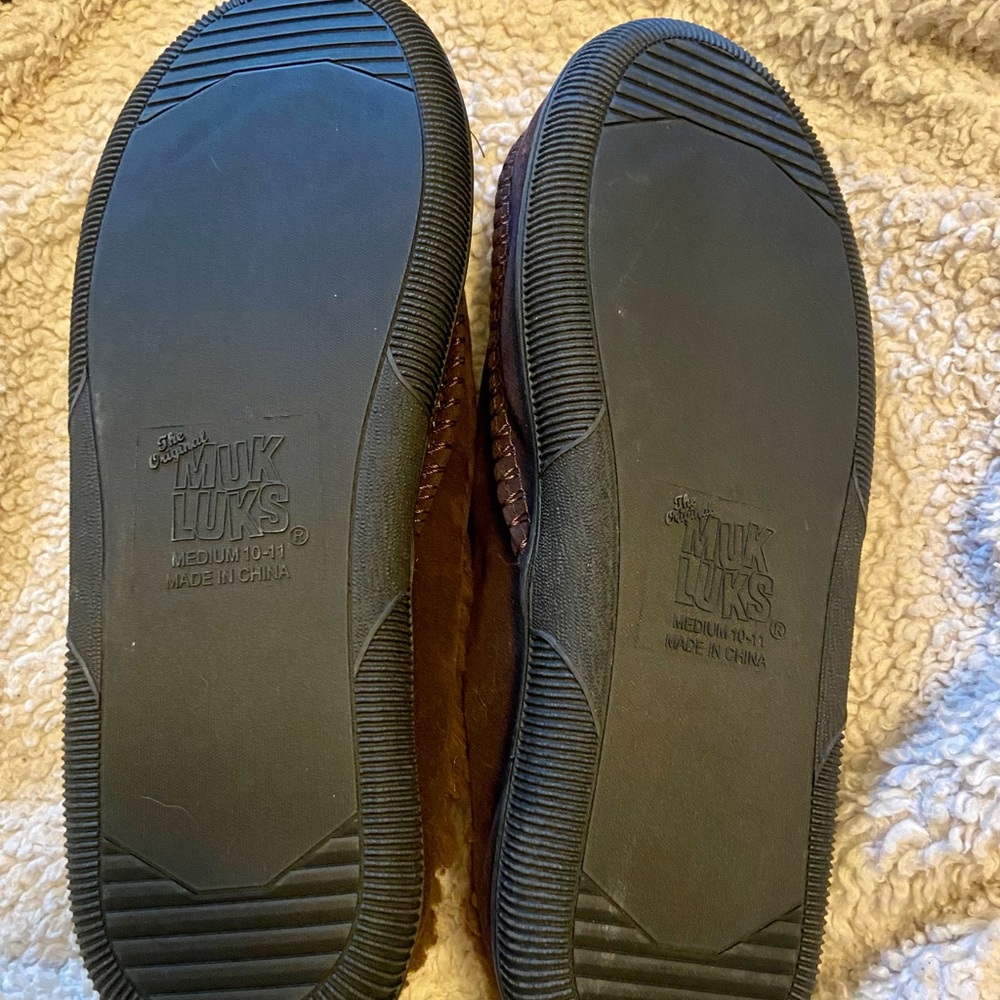 Never Been Worn - image 3